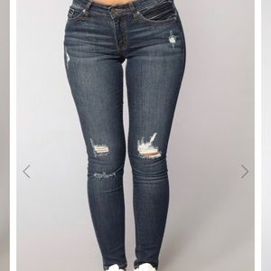 Fashion Nova Dark Demin Skinny Jeans  Size 5